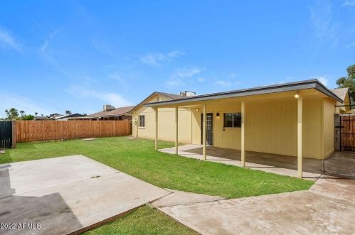 2211 54th Ln, Phoenix AZ  85035-3701 exterior