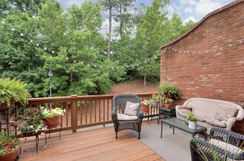 7360 Glisten Ave, Atlanta GA 30328-2876 exterior