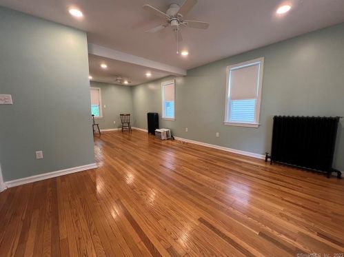 13 Christian St, Wallingford, CT 06492-3601