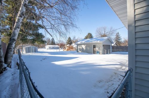 803 7 Ave, Princeton MN 55371-1205 exterior
