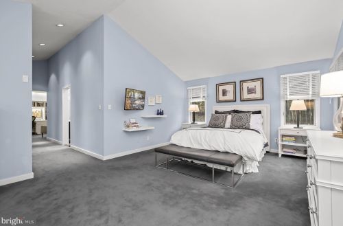 10113 Bevern Ln, Rockville MD 20854-2130 exterior