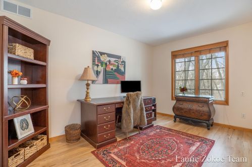 4323 Vly Side Ct, Grand Rapids MI 49525-9690 exterior