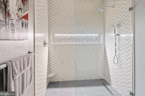 103 Kyle Ct, Trenton NJ 08690-1405 exterior