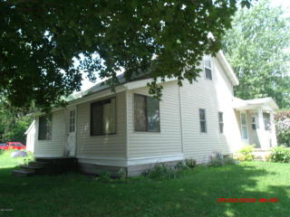 102 Reynolds St, Fennville, MI 49408-8687