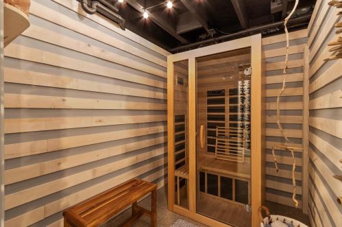 1605 Tarragon Dr, Madison WI  53716-1858 exterior