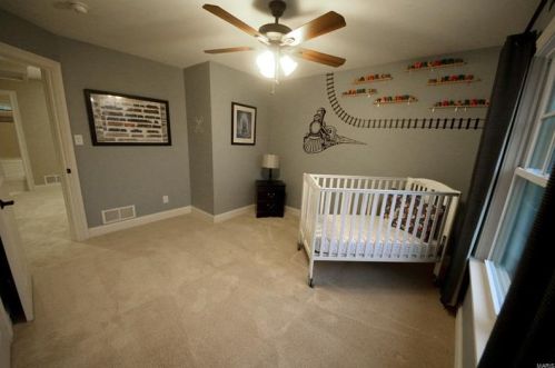 1051 Barberry Ln, Saint Louis MO 63122-5113 exterior