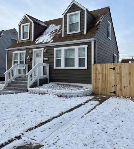 7814 Trumbull Ave, Chicago IL  60652-1438 exterior