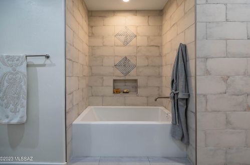 6730 Chapultapec Cir, Tucson AZ  85750-1001 exterior