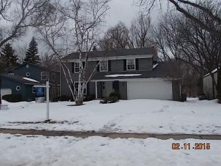 232 Eastern Ave, Hoffman Estates IL  60010-4667 exterior