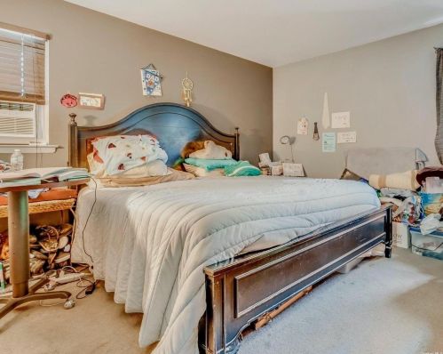 366 Great East Neck Rd, Babylon NY 11704-7616 exterior