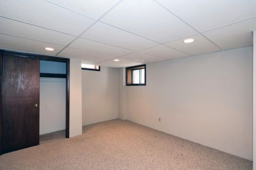 3711 Abbott Ave, Milwaukee WI 53221-3058 exterior