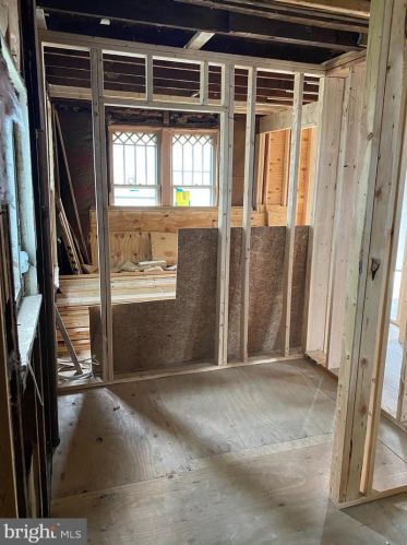 25 Roland Rd, Chester PA 19015-3329 exterior