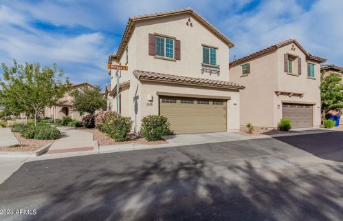 3140 Mingus Dr, Chandler AZ 85249-2052 exterior