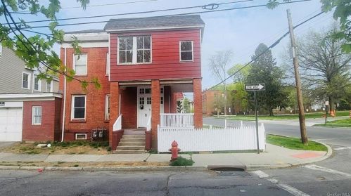 48 Conklin St, Poughkeepsie NY  12601-2408 exterior