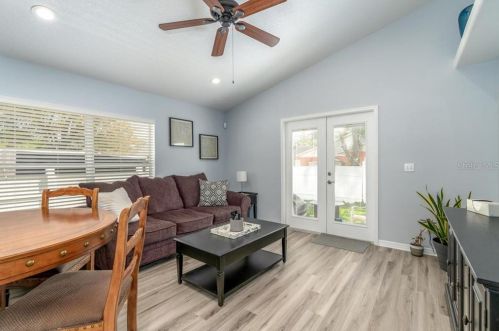 2722 Braddock St, Tampa FL 33607-1107 exterior