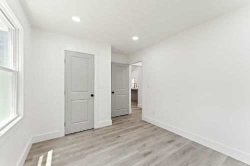 248 Holderness St, Atlanta GA  30314-3013 exterior