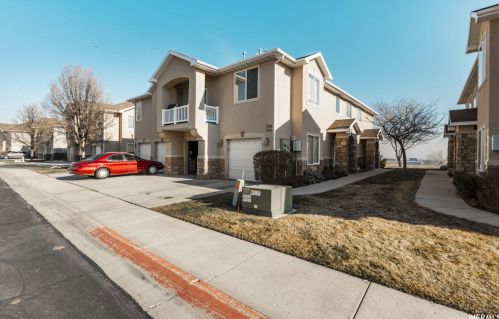7381 Brittany Town Dr, Taylorsville, UT 84084-4609