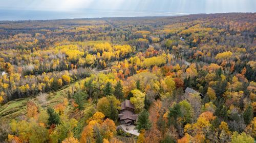 5278 Lakewood Rd, Duluth MN 55804-2817 exterior