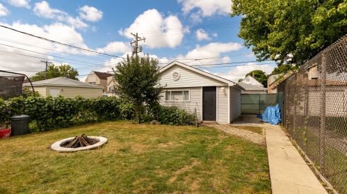 4242 Mcvicker Ave, Chicago IL  60634-1632 exterior