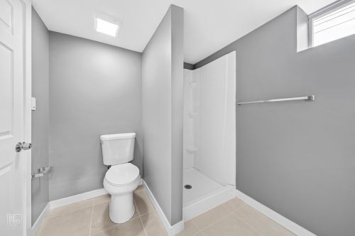 2613 Lewis Ave, Waukegan IL 60087-2210 exterior