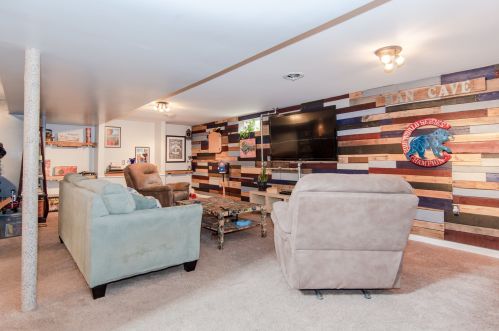 219 Margaret St, Joliet IL 60436-1318 exterior