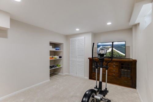 872 Goodrich Ave, Saint Paul MN 55105-3124 exterior