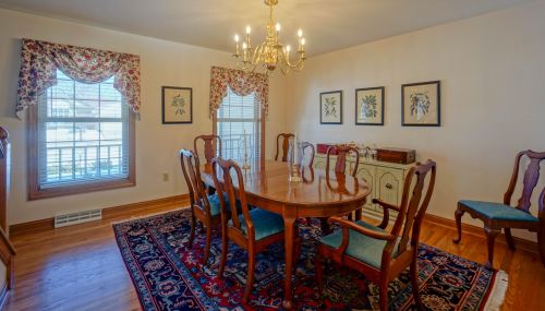 4501 121, Milwaukee WI 53228-2490 exterior