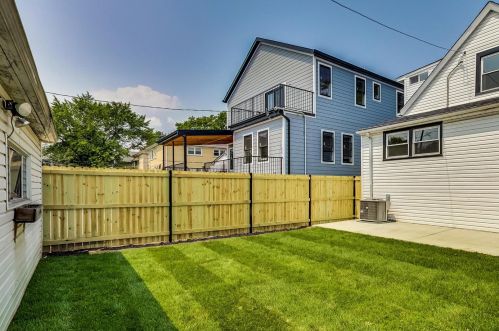 5043 Ainslie St, Chicago IL  60630-2302 exterior