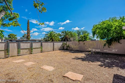 6725 Hawk Dr, Tucson AZ  85730-3247 exterior