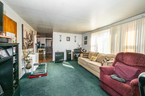 5748 Grand Ave, Chicago IL 60707-1909 exterior