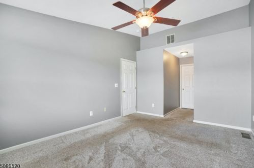 507 Knollwood Ct, Parsippany NJ 07834-3458 exterior