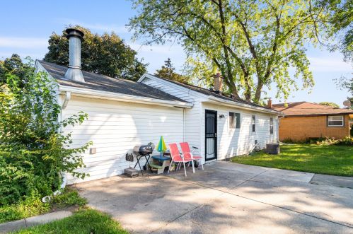 4625 74, Milwaukee WI 53218-4750 exterior