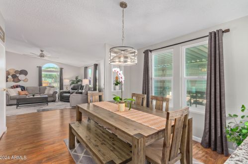 8936 Lakeview Dr, Chandler AZ 85248-6917 exterior