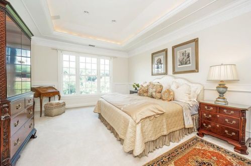 2 Shadow Tree Ln, Briarcliff NY 10510-2255 exterior