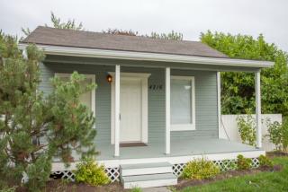 4216 37th Ave, Seattle WA  98118-1316 exterior