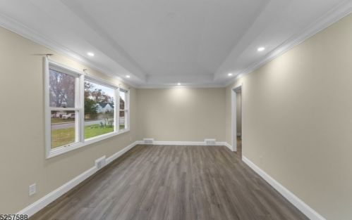 114 Woodlawn Ave, Bridgewater NJ 08807-2031 exterior