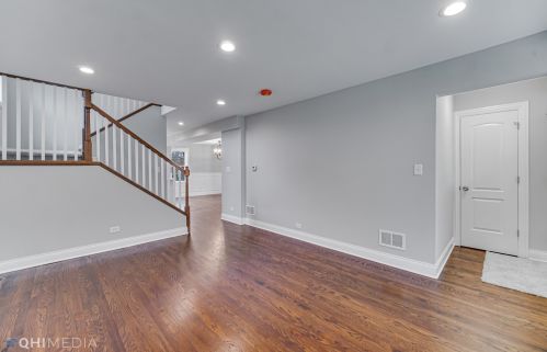 9951 Artesian Ave, Chicago IL  60655-1052 exterior