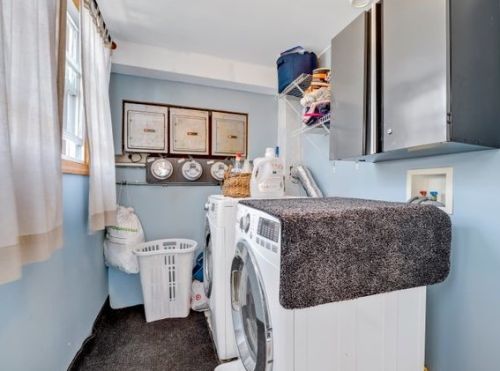 4214 Bernard St, Chicago IL 60618-1104 exterior