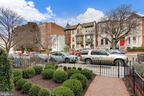 135 D St, Washington DC 20003-1809 exterior