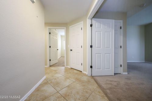 8517 Camino Bengala, Tucson AZ  85747-5165 exterior