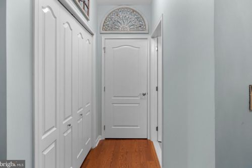 208 Carson Ter, Huntingdon Valley PA  19006-4718 exterior