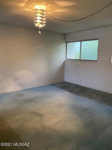 1745 Jones Blvd, Tucson AZ  85713-2380 exterior