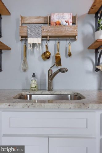 564 Plum St, Lancaster PA 17602-2349 exterior