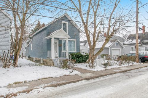 1310 Mcreynolds Ave, Grand Rapids, MI 49504-3119