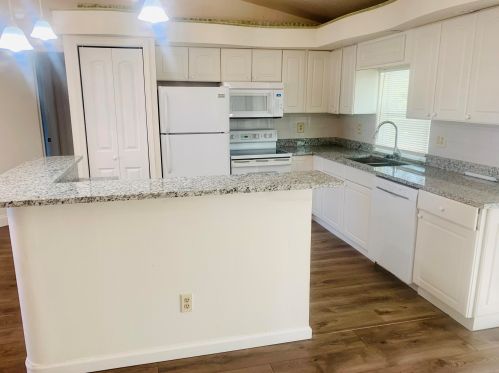 380 Undallo Rd, Fort Pierce FL 34953-6028 exterior