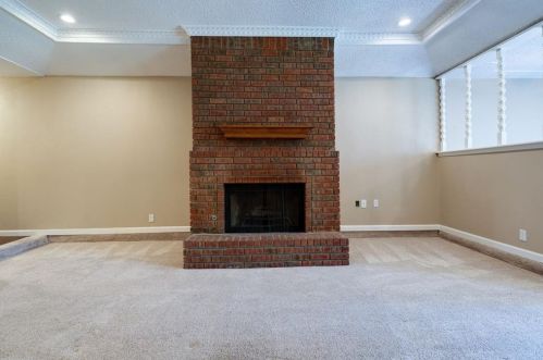 3718 Country Club Dr, Irving TX  75038-4806 exterior