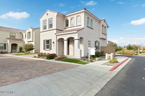 17232 10th St, Phoenix, AZ 85022