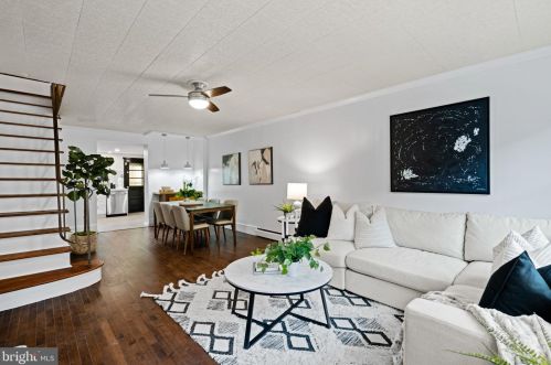 924 Dudley St, Philadelphia PA  19148-2321 exterior