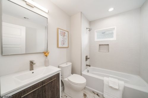 54 Elm St, Montclair NJ  07042-3234 exterior