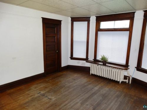 2517 2nd St, Duluth MN 55812-1824 exterior